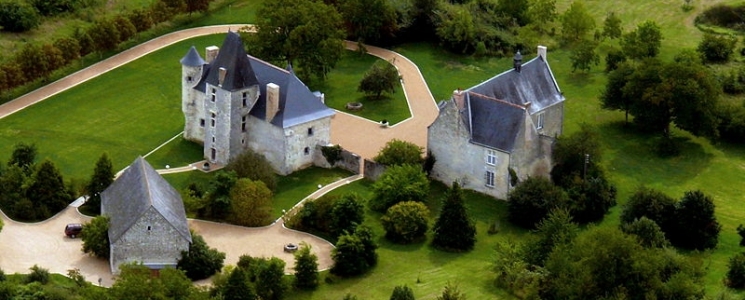 Photo Le Ch&acirc;teau de Breil de Foin - voyage Genneteil
