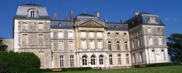 Photo Le Ch&acirc;teau de Sabl&eacute; - voyage Sablé-sur-Sarthe
