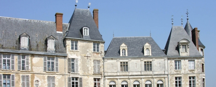 Photo Le Ch&acirc;teau de Saint Brisson  - voyage Saint-Brisson-sur-Loire
