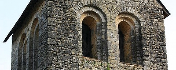 Photo La Tour Saint Pierre - voyage Parcé-sur-Sarthe
