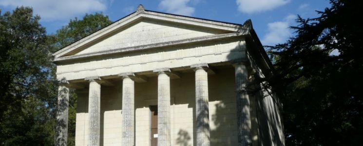 Photo Le Mausol&eacute;e des Ducs de Brissac - voyage Brissac-Quincé
