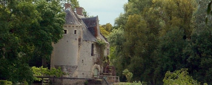 Photo Le Moulin fortifi&eacute; de Merv&eacute; - voyage Luché-Pringé
