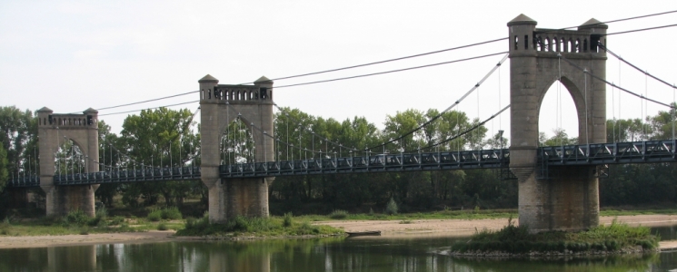 Photo Le Pont suspendu de Langeais - voyage Langeais
