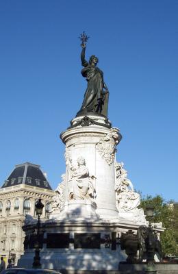 Photo Statue de la R&eacute;publique - voyage Paris