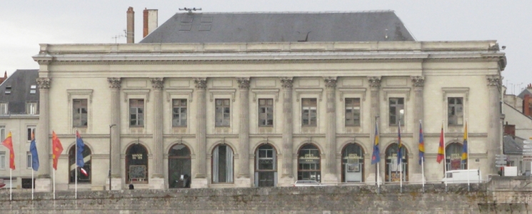 Photo Le Th&eacute;&acirc;tre de Saumur - voyage Saumur
